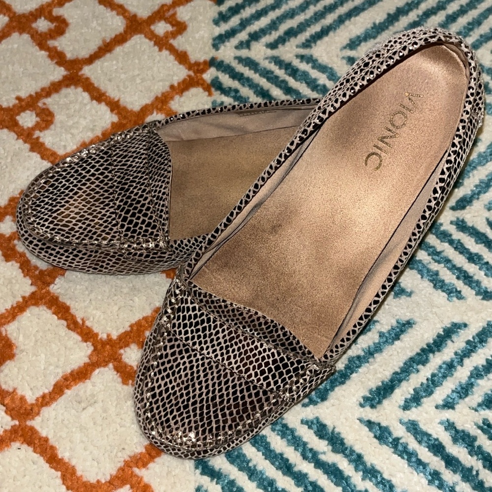 Vionic Chill Lauren Flats